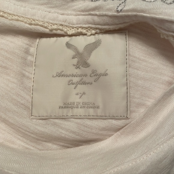 American Eagle white short sleeves T-shirt..Size S, embroidered flowers / eagle - Picture 16 of 17